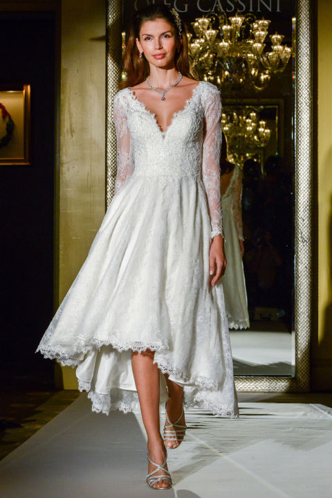 30 legelbűvölőbb menyasszonyi ruha a divathetekről - Esküvő -  - esküvő, esküvői ruha, menyasszonyi ruha, tavasz/nyár 2017, 