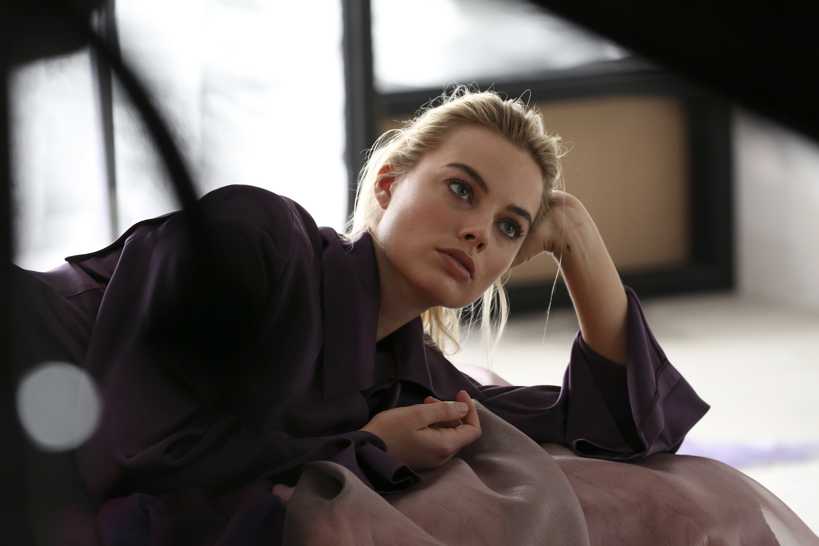 Calvin Klein már megint pontosan eltalálta: szabadelvű, erős és kihívó lett a Deep Euphoria! - SZÉPSÉG - Illatok - calvin klein, illat, margot robbie, parfum, szepseg, 