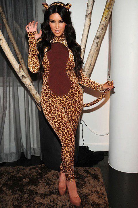Kim Kardashian halloween-i jelmez-evolúció - Celebrity -  - celebrity, halloween, kim kardashian, 