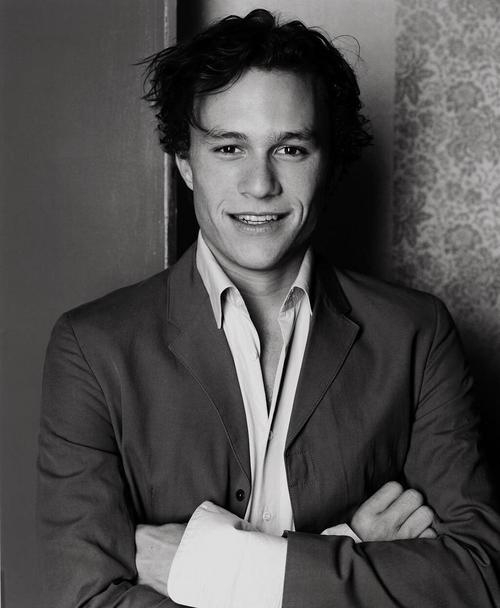 Kontrollt vesztett hírességek - Celebrity -  - elhunytak, függőségek, sztárok, 