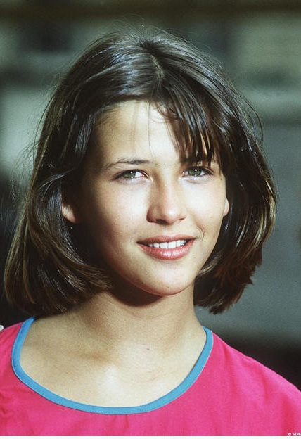 Egy dolog érdekel csupán: a jelen - Sophie Marceau 50 éves - Celebrity -  - francia film, házibuli, sophie marceau, stílus, stílusikon, színésznő, 