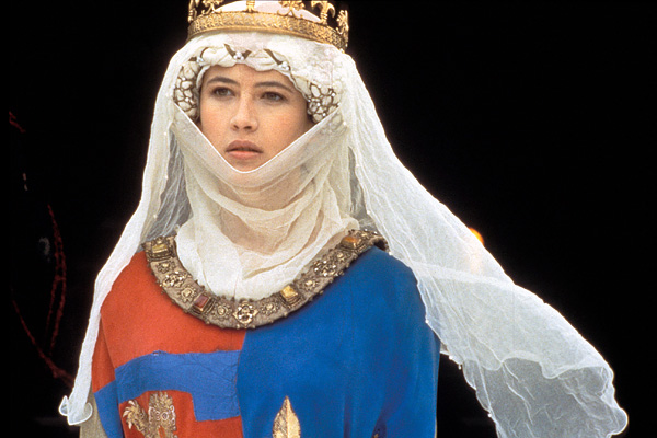 Egy dolog érdekel csupán: a jelen - Sophie Marceau 50 éves - Celebrity -  - francia film, házibuli, sophie marceau, stílus, stílusikon, színésznő, 