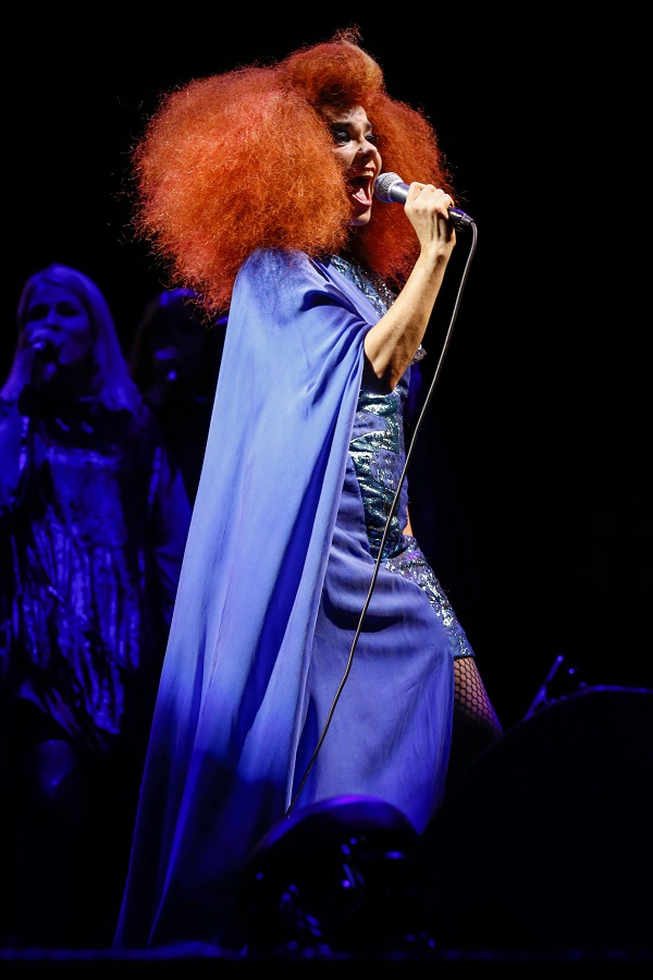 Méghogy Lady Gaga a legextravagánsabb előadóművész - 51 évvel ezelőtt született Björk - Celebrity -  - björk, celebrity, stílus, 