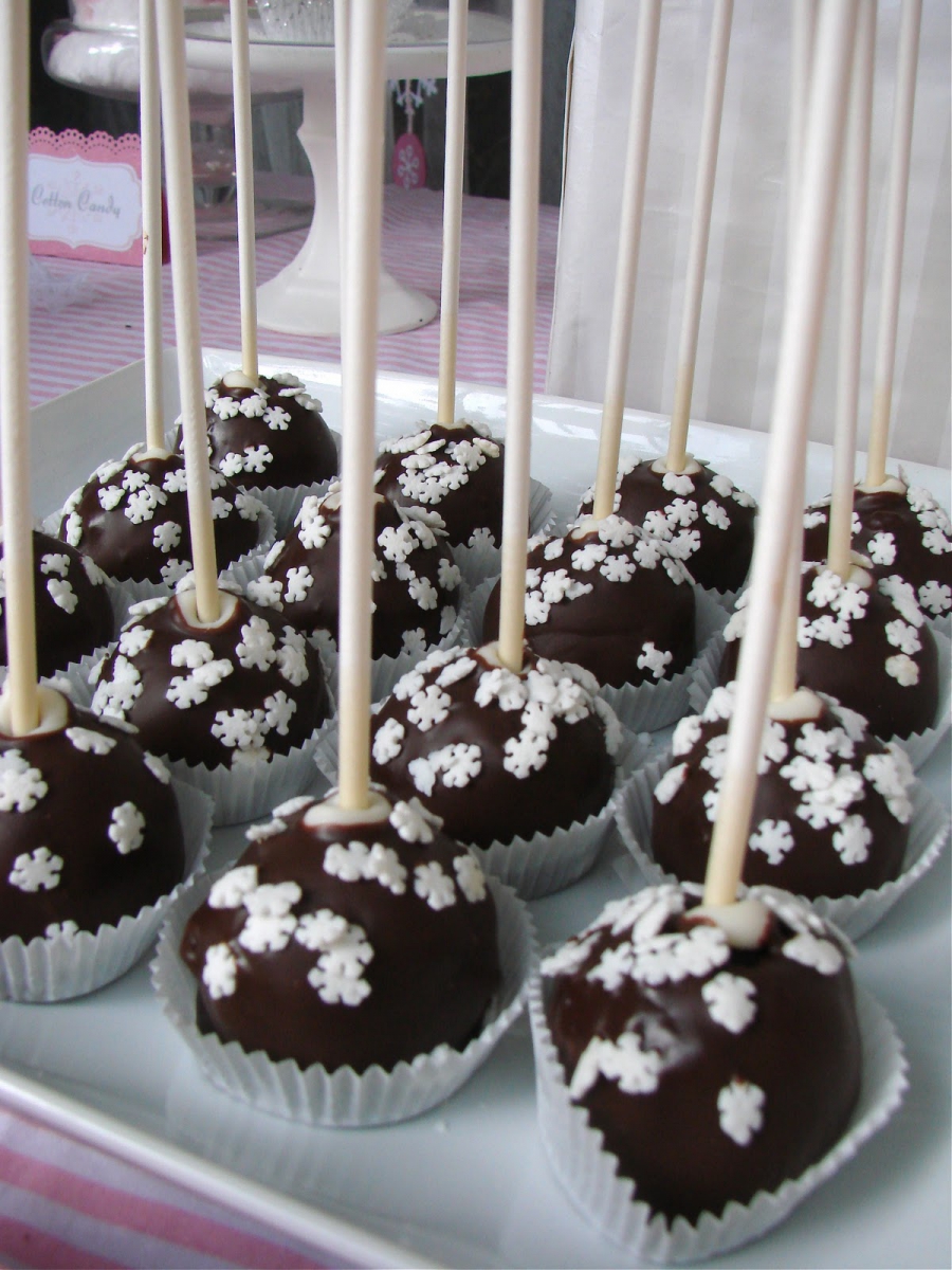 Sport szelet ízű cake pop karácsonyra - STYLELIFE - Gasztronómia - cake pop, karácsony, recept, sport szelet, sütemény, 