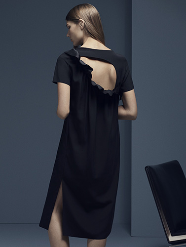 Style Tipp: klasszikus fekete az ünnepi alkalmakra. - DIVAT&STÍLUS - Hírek  - ajándék, cos, divat, karácsony, stílus, 