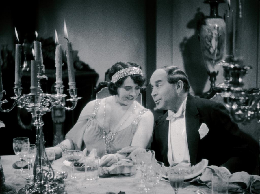 5 nosztalgikus fekete-fehér film karácsonyra - KERESD A NŐT  - Fesztelen mindennapok - 