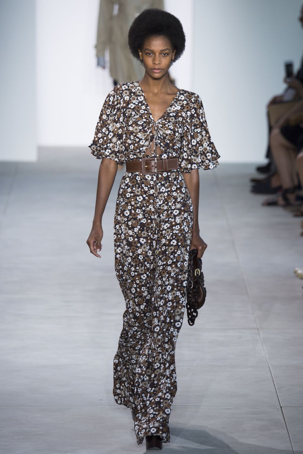 Jönnek a szirmok! - Nagy tavaszi virágos trend mutató a következő szezonra - Stílusiskola -  - stílus, tavasz/nyár2017, 