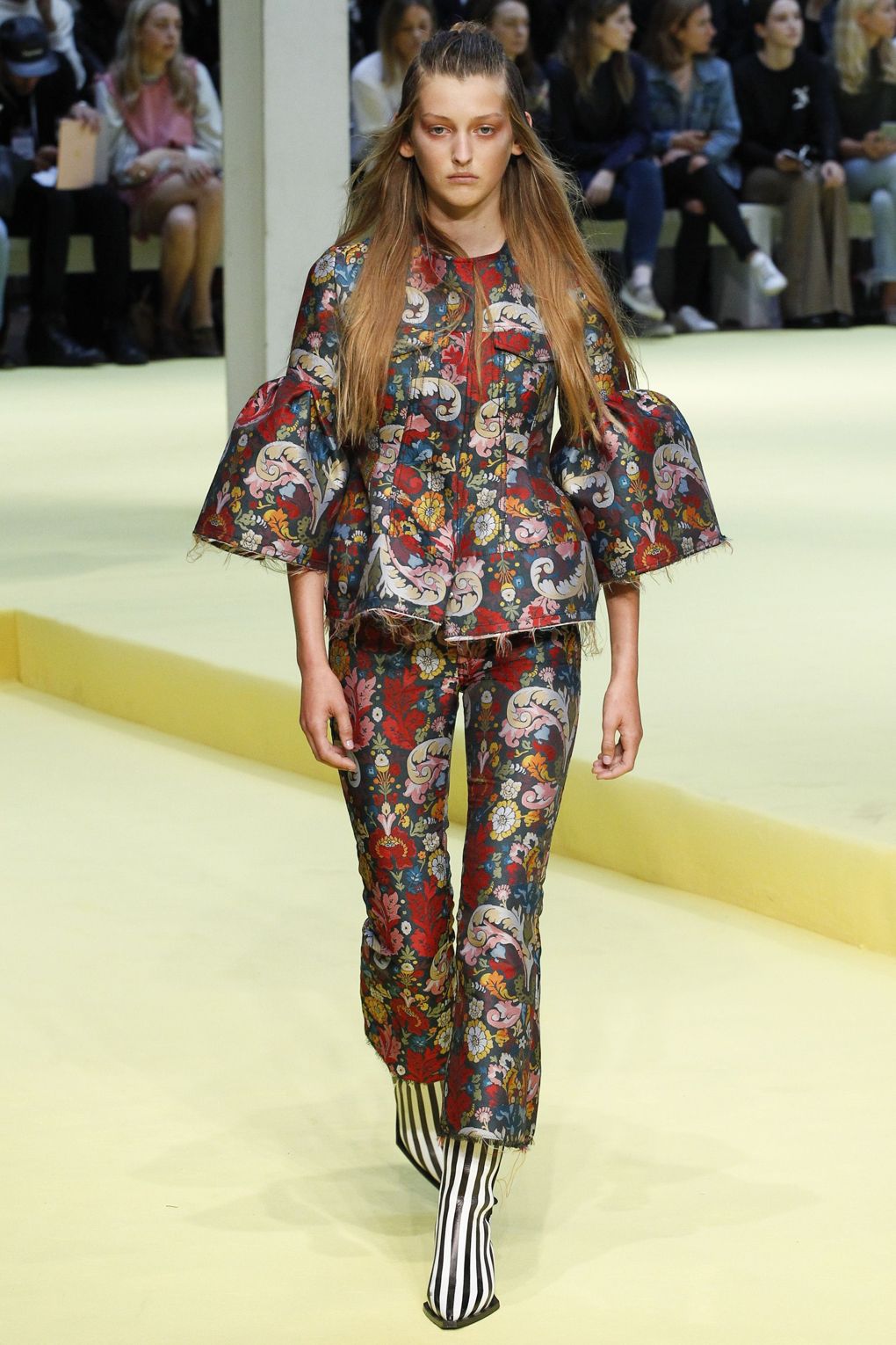 Jönnek a szirmok! - Nagy tavaszi virágos trend mutató a következő szezonra - Stílusiskola -  - 