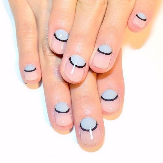 Top20: minimál köröm minták a hétköznapokra - SZÉPSÉG -  - inspiráció, köröm, körömlakk, minimál, minta, trendek, 