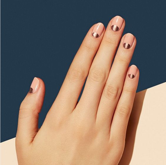 Top20: minimál köröm minták a hétköznapokra - SZÉPSÉG -  - inspiráció, köröm, körömlakk, minimál, minta, trendek, 