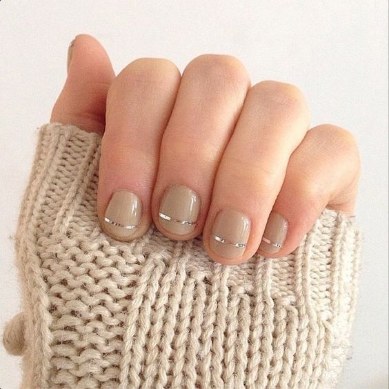 Top20: minimál köröm minták a hétköznapokra - SZÉPSÉG -  - inspiráció, köröm, körömlakk, minimál, minta, trendek, 