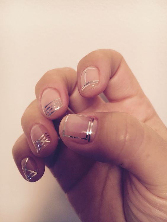 Top20: minimál köröm minták a hétköznapokra - SZÉPSÉG -  - 