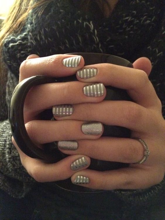 Top15: gyönyörű köröm ötletek a báli szezonra - SZÉPSÉG -  - bál, elegáns, köröm, manikűr, ötlet, 