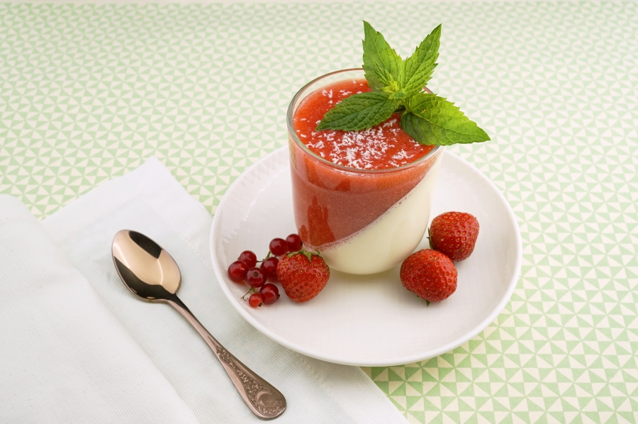 Panna Cotta recept - STYLELIFE - Gasztronómia - desszert, édesség, eper, panna cotta, recept, 