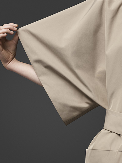 Basic ruhadarabok, letisztult formák és színek: 10-edik születésnapját ünnepli a COS! - DIVAT&STÍLUS - Hírek  - cos, divat, stílus, 