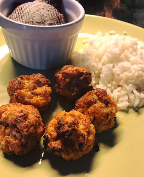 Sajtos csirkemell golyók, zabpehellyel - STYLELIFE - Egészség - csirke, sajt, zab, 