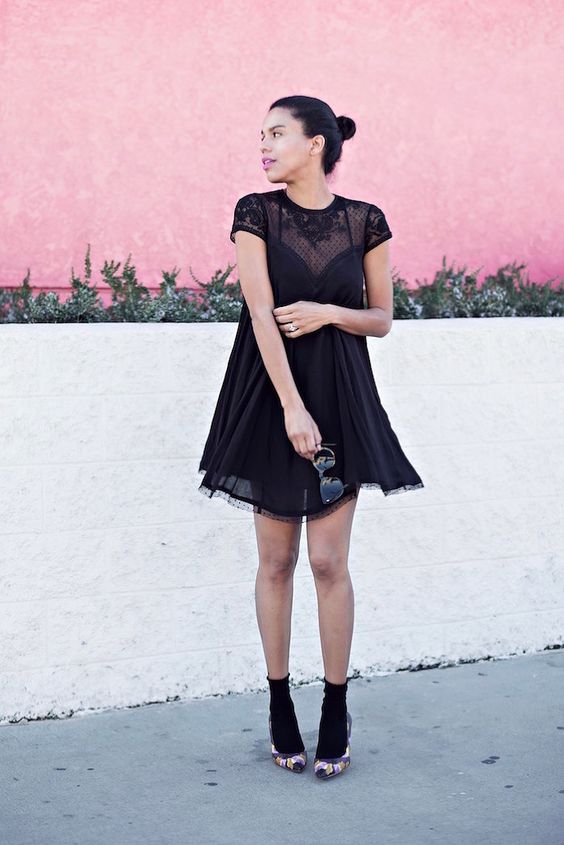 6 örök alapdarab, amely sosem megy ki a divatból - DIVAT&STÍLUS - Stílusiskola - alapdarab, állandó, bőrdzseki, divat, farmer, 