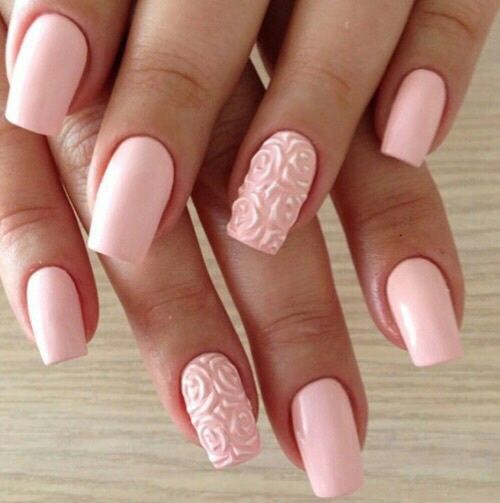 Top15: rózsaszín és barackvirág, a tavasz trendszínei a körmeinkre - SZÉPSÉG -  - barackvirág, inspiráció, köröm, körömlakk, rózsaszín, színek, tavasz, 