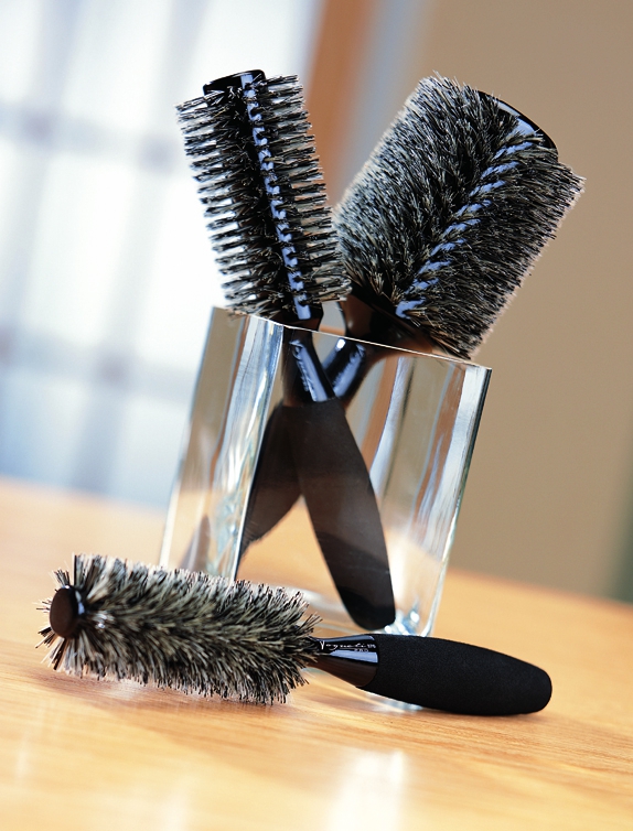 A tökéletes hajformázás nyomában – erre figyelj, amikor beszárítod a hajad! - SZÉPSÉG - Hajápolás  - hajápolás, hajformázás, hajkefe, hajszárítás, körkefe, 