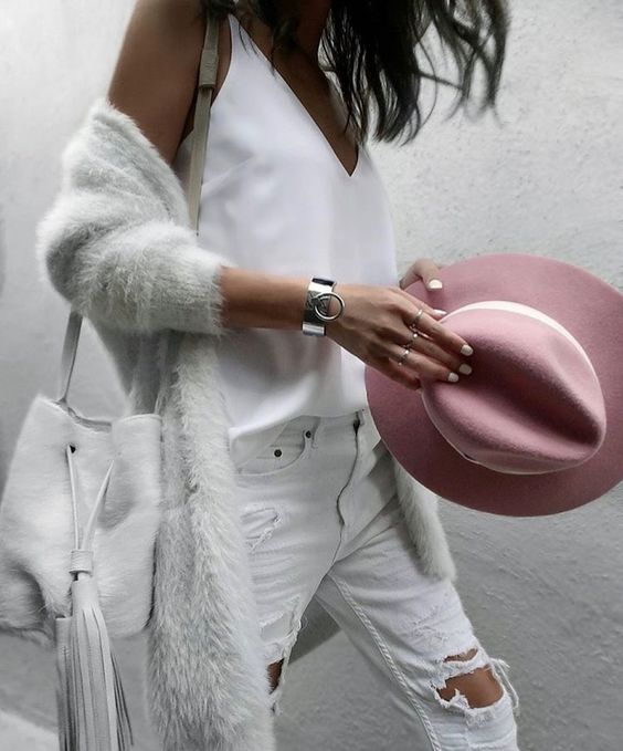 Stílusiskola: Hogyan viseljünk kalapot tavasszal? - DIVAT&STÍLUS - Stílusiskola - kalap, stílusiskola, tavaszi divat, 