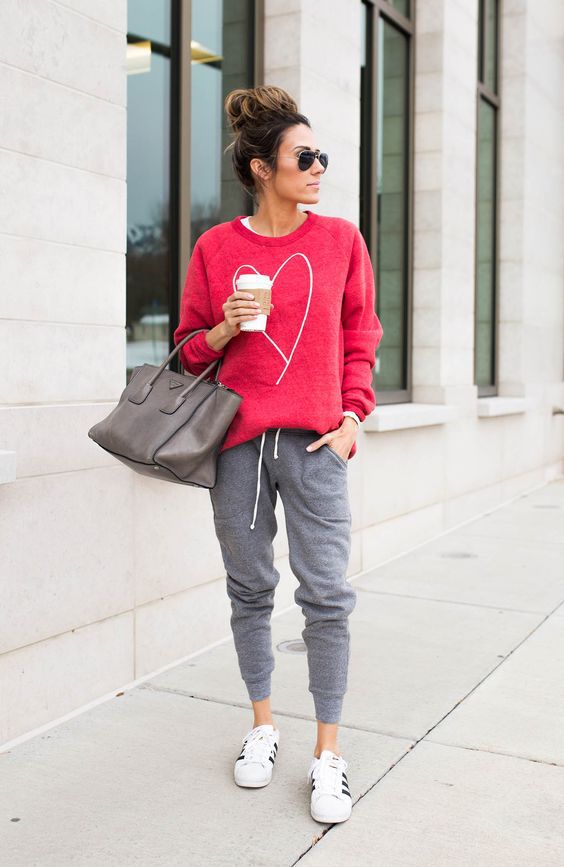 10 kényelmes és stílusos outfit repüléshez - DIVAT&STÍLUS - Stílusiskola - 