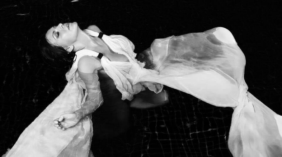 A határozott nő - KERESD A NŐT  - Lélekhangok - erős nő, lélekhang, nők, tartás, 