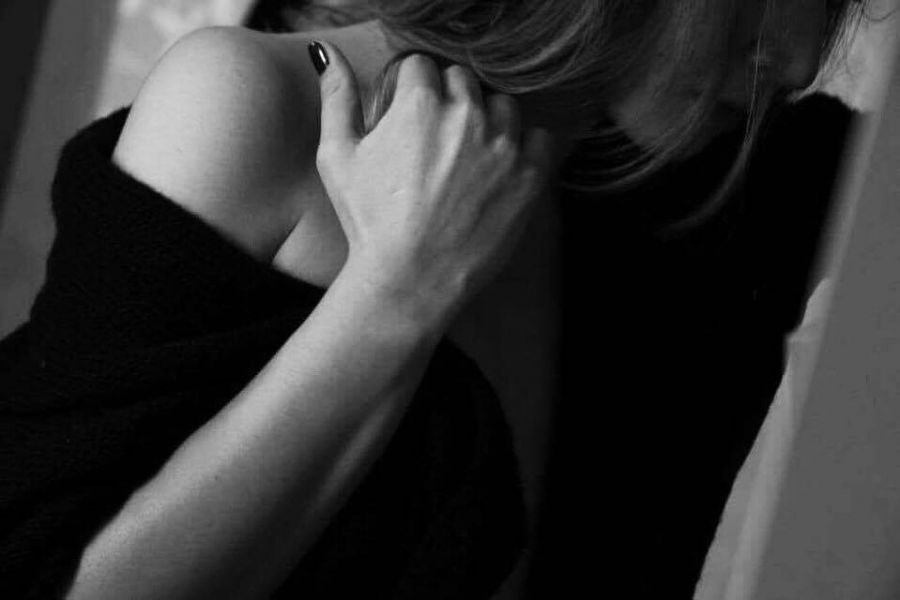 Csak egy rúzsfolt az inge gallérján - KERESD A NŐT  - Lélekhangok - érzelmek, érzelmek szerelem, hűtlenség, kapcsolat, lélekhangok, megcsalás, szenvedély, szeretni, 