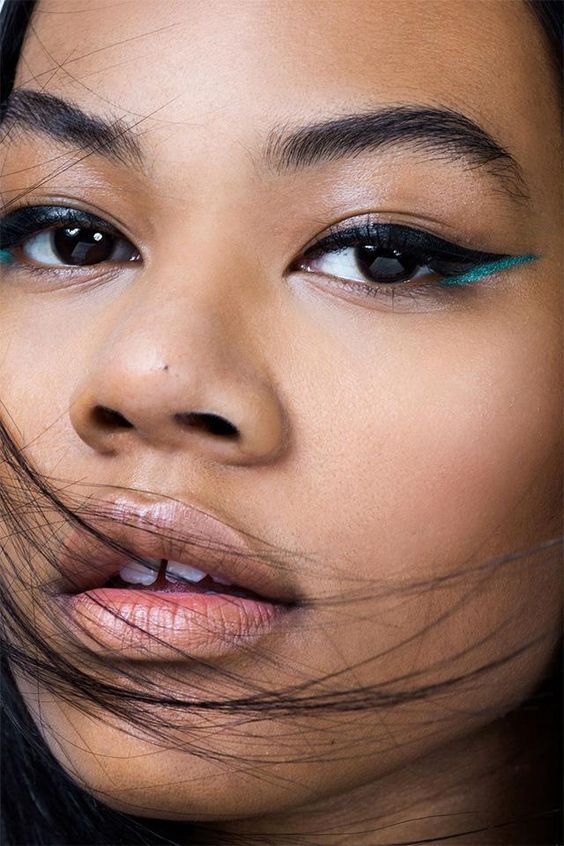 Top10 smink tipp: színes szemhéjtus minden mennyiségben - SZÉPSÉG - Smink  - smink, szemhéjtus, színek, színes, tus, 