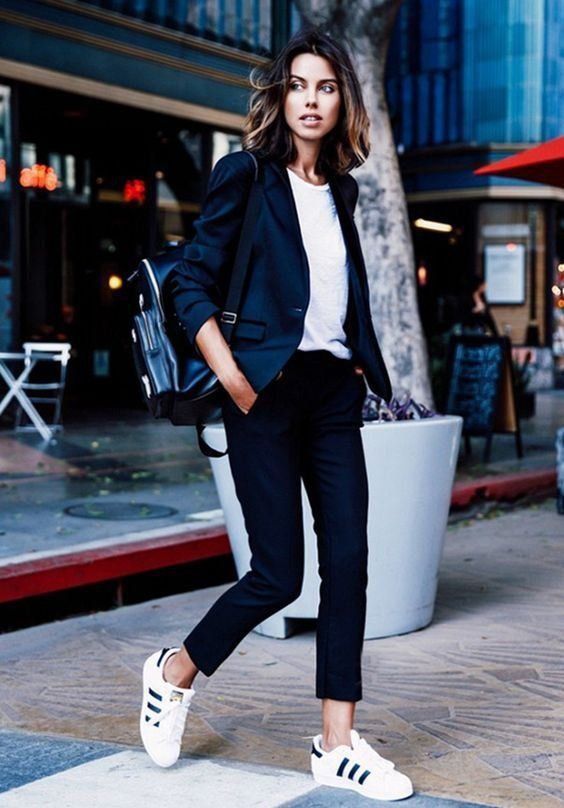 Stílusiskola: Így viseld a sportcipőt - DIVAT&STÍLUS - Stílusiskola - divat, stílus, stílusiskola, street style, tavaszi divat, trendek, 