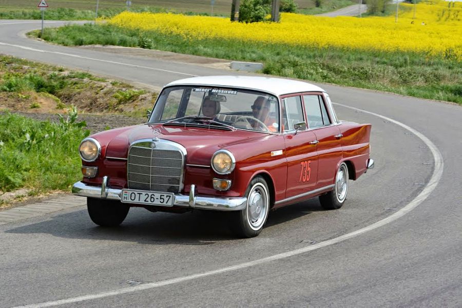 Több mint 80 különleges oldtimer versenyez a jubileumi Mercedes-Benz Classic Csillagtúrán - STYLENEWS - Aktuális - mercedes-benz, oldtimer, verseny, 
