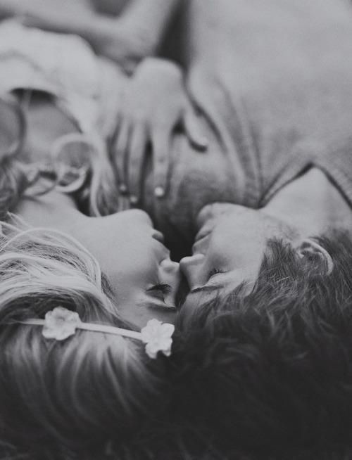 Egy érzés a múltból - KERESD A NŐT  - Lélekhangok - érzések, lélekhangok, múlt, párkapcsolat, 