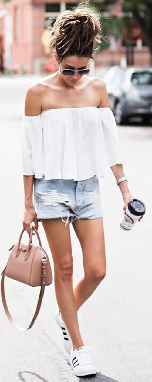 Stílusiskola: Így viseld a nyár kedvencét - DIVAT&STÍLUS - Stílusiskola - divat, felső, nyári divat, stílus, stílusiskola, top, váll nélküli, 