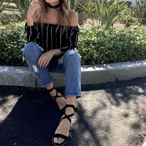 Stílusiskola: Így viseld a nyár kedvencét - DIVAT&STÍLUS - Stílusiskola - divat, felső, nyári divat, stílus, stílusiskola, top, váll nélküli, 