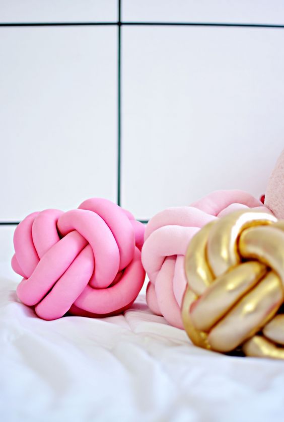 8 DIY párna, amivel feldobhatod az otthonod - STYLELIFE - Otthon & Design - dekor, dekoráció, dekorációs ötletek, lakberendezés, otthon, ötlet, párna, 