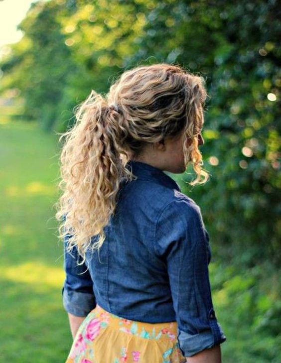 Top10: így variáld a göndör hajad - SZÉPSÉG - Hajápolás  - göndör haj, hajápolás, hullámos haj, ötletek, 