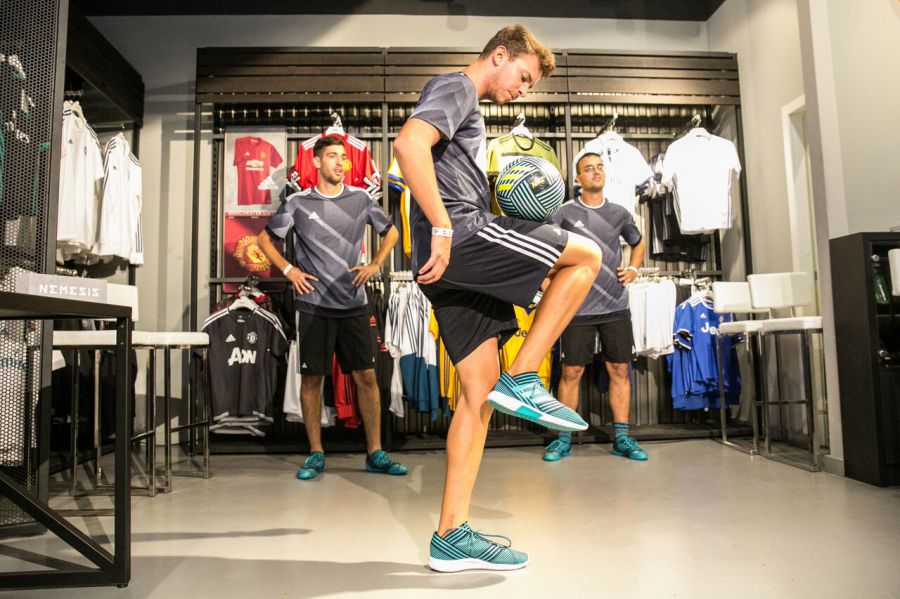 Összecsaptak a magyar válogatott tagjai a művész válogatottal - STYLENEWS - Aktuális - adidas, adidas cipő, futball, 