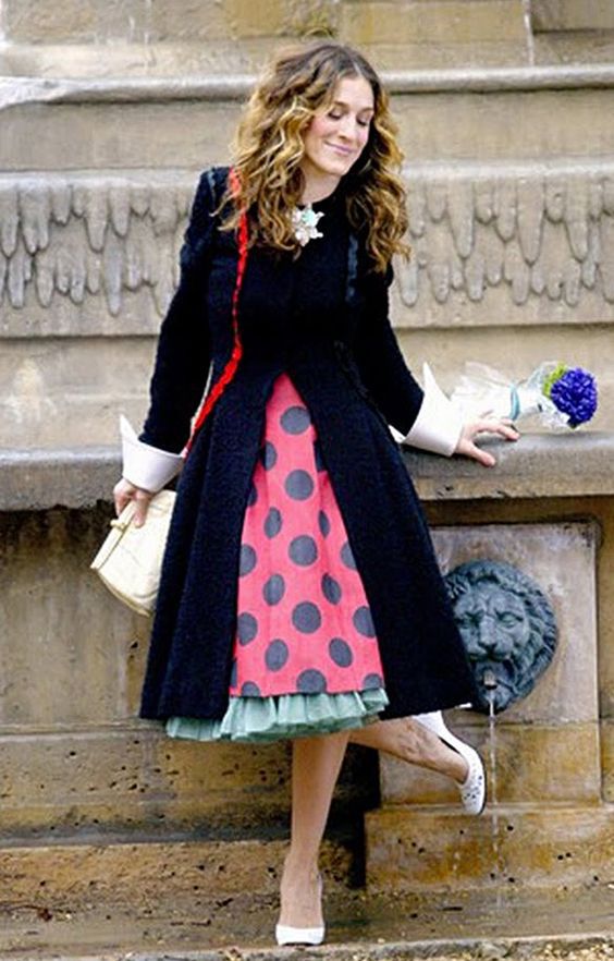 Carrie Bradshaw legjobb szettjei, amiket bármikor örömmel viselnénk - DIVAT&STÍLUS - Stílusiskola - carrie bradshaw, divat, film, sorozat, stílus, stílusikon, 