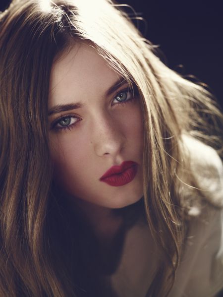 10 smink, ami bizonyítja, hogy idén ősszel a mély vörös rúzs a legjobb választás - SZÉPSÉG - Smink  - inspiráció, ősz, rúzs, smink, sötét, vörös rúzs, 