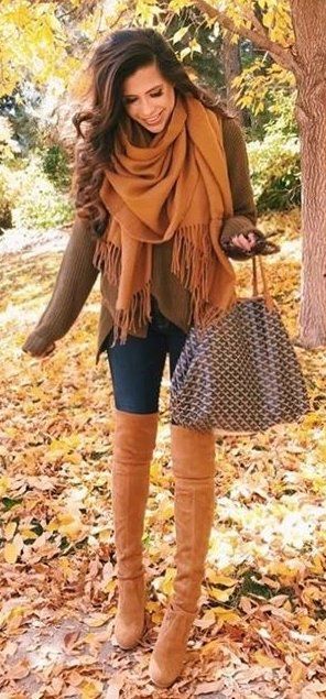 Stílusiskola: így viseld idén ősszel a térd fölé érő csizmát - DIVAT&STÍLUS - Stílusiskola - csizma, divat, outfit, ősz, őszi divat, ötletek, stílus, tippek, 