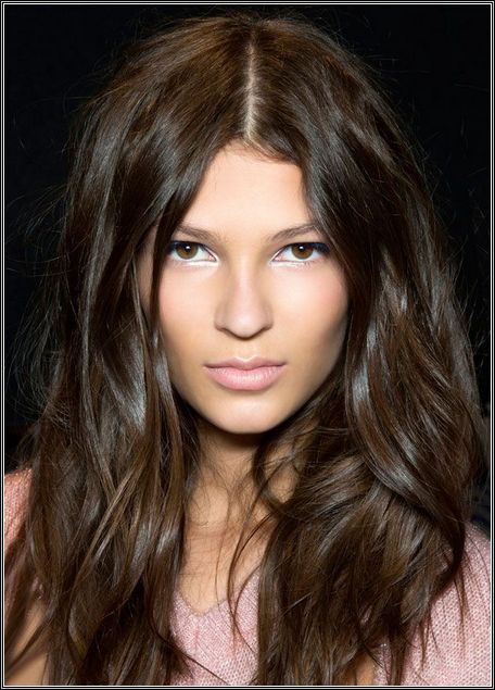 Top10: gyönyörű csokoládé barna hajszín az őszi szezonra - SZÉPSÉG - Hajápolás  - 