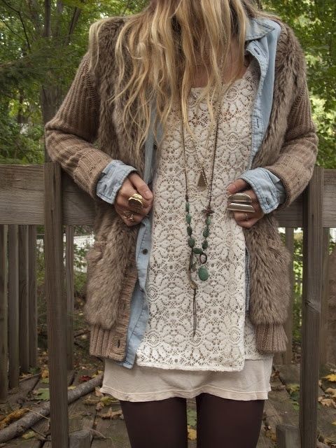 Stílusiskola: így viselj csipkeruhát az őszi szezonban - DIVAT&STÍLUS - Stílusiskola - csipke, csipkeruha, divat, inspiráció, ősz, stílus, 