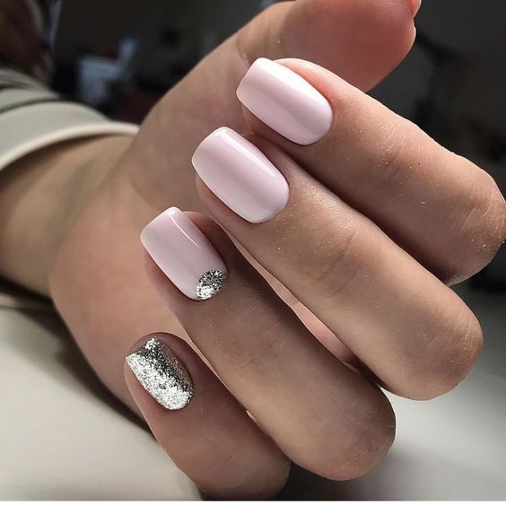 Top10: ezüstös fényben ragyogó manikűr ötletek - SZÉPSÉG -  - 