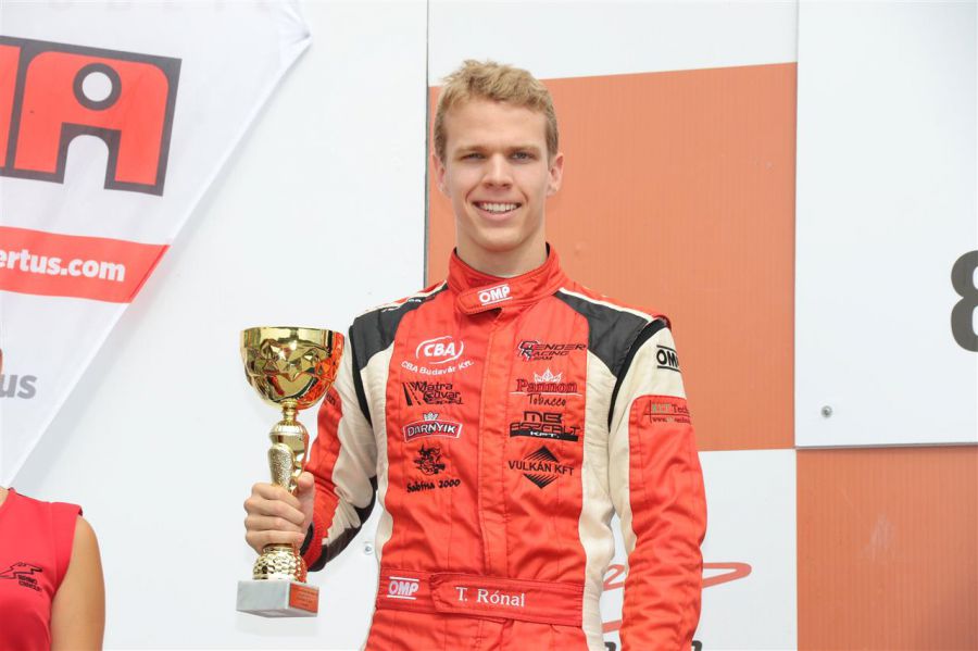 Sikeres versenyen van túl a Gender Racing Team - STYLENEWS - Aktuális - autóversenyző, formula, gender racing team, pilóta, 