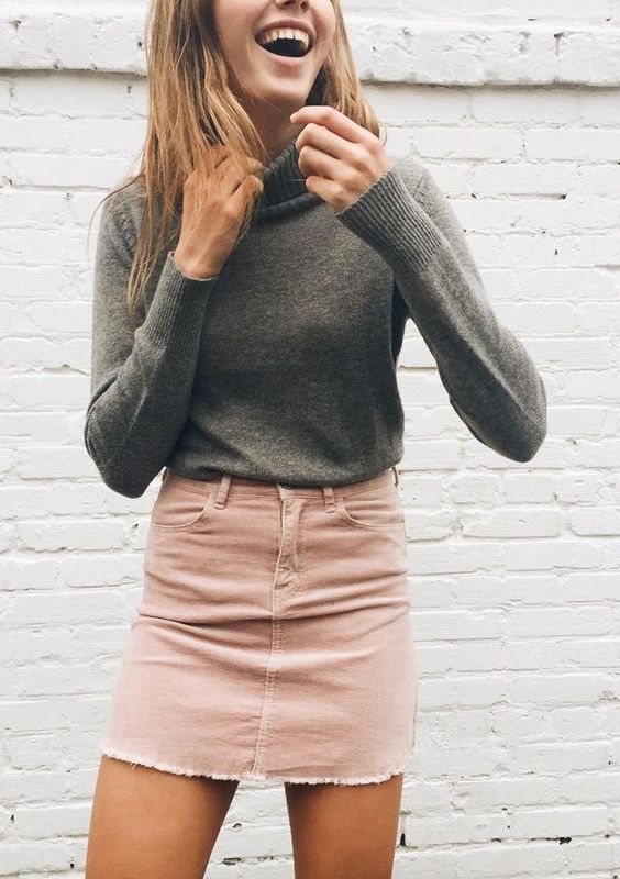 Stílusiskola: Így viseld a miniszoknyát ősszel - DIVAT&STÍLUS - Stílusiskola - divat, miniszoknya, őszi divat, stílusiskola, 