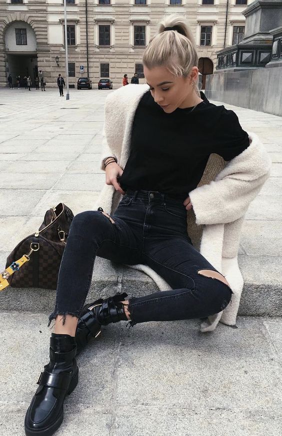 Stílusiskola: ősszel is viselj feketét fehérrel - DIVAT&STÍLUS - Stílusiskola - divat, fehér, fekete, stílus, stílusiskola, 