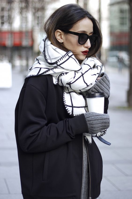 Stílusiskola: ősszel is viselj feketét fehérrel - DIVAT&STÍLUS - Stílusiskola - divat, fehér, fekete, stílus, stílusiskola, 