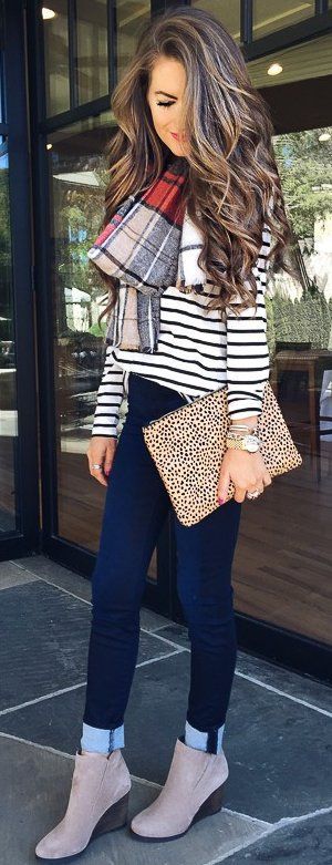 Stílusiskola: így viselj csíkos felsőket idén ősszel - DIVAT&STÍLUS - Stílusiskola - csíkos, csíkos felső, divat, minta, outfit, ősz, stílus, 