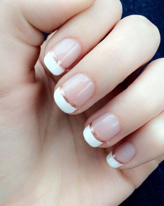 Top10: a legstílusosabb rose gold manikűr ötletek - SZÉPSÉG -  - köröm, körömlakk, manikűr, ősz, ötletek, rose gold, tippek, 