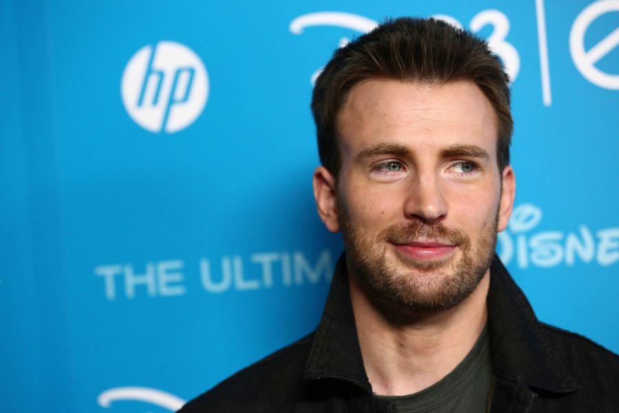 10 kép Chris Evans-ról, amiből egyértelműen kiderül, hogy miért rajongunk érte - KERESD A NŐT  - Fesztelen mindennapok - chris evans, férfi, mancrush, pasi, szexi, színház, 
