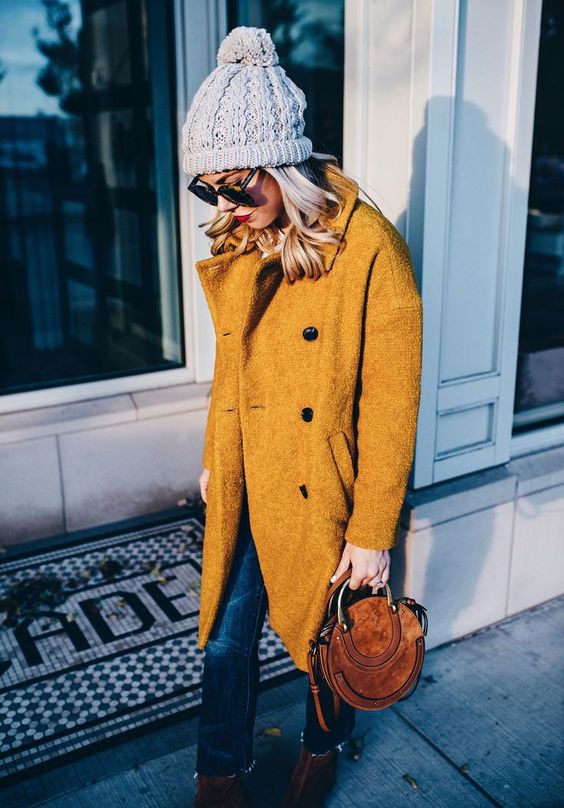 Stílusiskola: borongós januári napokon viselj mustársárgát - DIVAT&STÍLUS - Stílusiskola - divat, január, mustársárga, outfit, stílus, tél, 